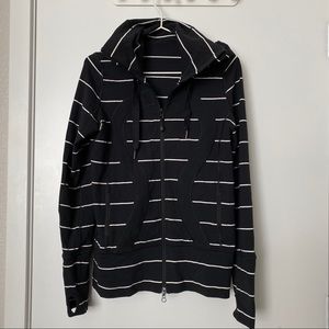 Lululemon Stride Jacket II // size 6 // vguc